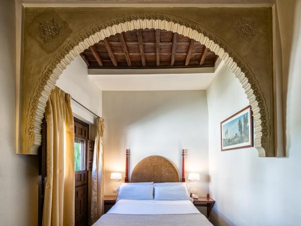 Hotel Casa Morisca : photo 3 de la chambre chambre double deluxe - vue latérale sur alhambra