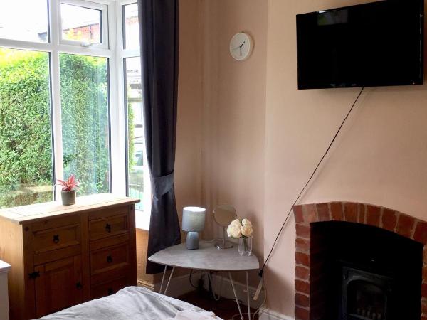 THE LIMES Guest House : photo 7 de la chambre chambre double Économique