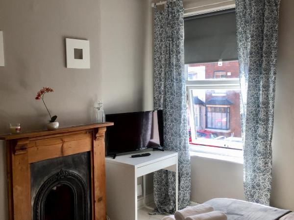 THE LIMES Guest House : photo 5 de la chambre chambre double Économique