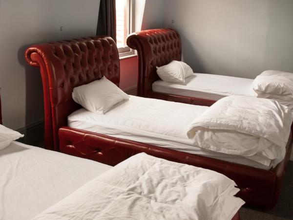 Backpackers Imperial Hotel : photo 3 de la chambre lit simple dans dortoir pour femmes de 7 lits