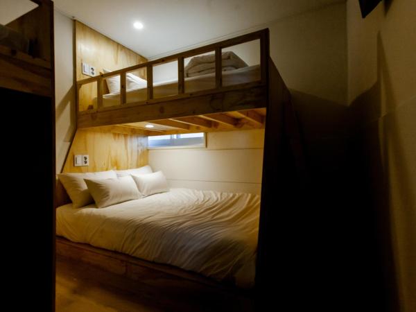 Seoulite Inn Myeongdong Formerly - Step Inn Myeongdong 2 : photo 4 de la chambre chambre familiale Économique