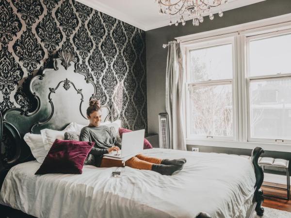 Ember Hostel : photo 3 de la chambre chambre lit queen-size deluxe