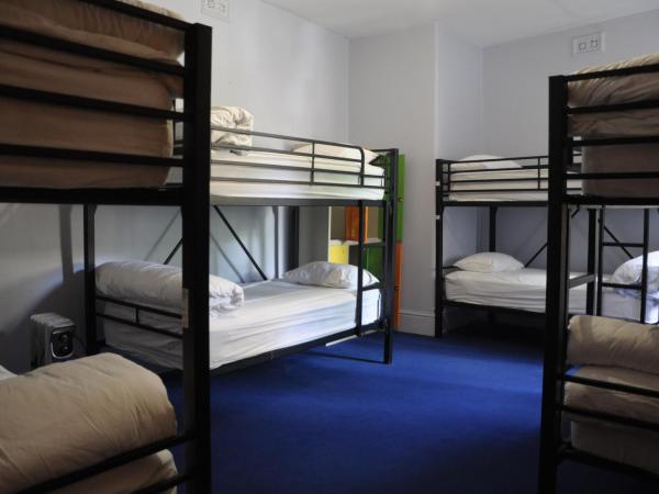 Backpackers Imperial Hotel : photo 4 de la chambre lit dans dortoir pour femmes de 8 lits