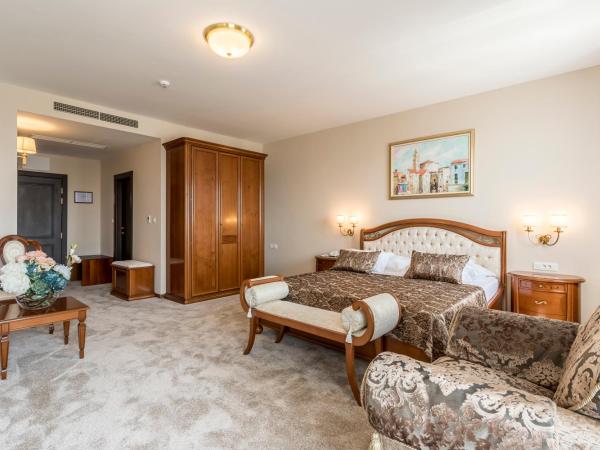 Hotel Cvita : photo 1 de la chambre chambre double exclusive avec balcon - parking gratuit