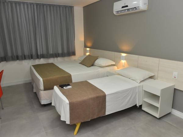 Hotel Três Caravelas : photo 4 de la chambre chambre triple standard