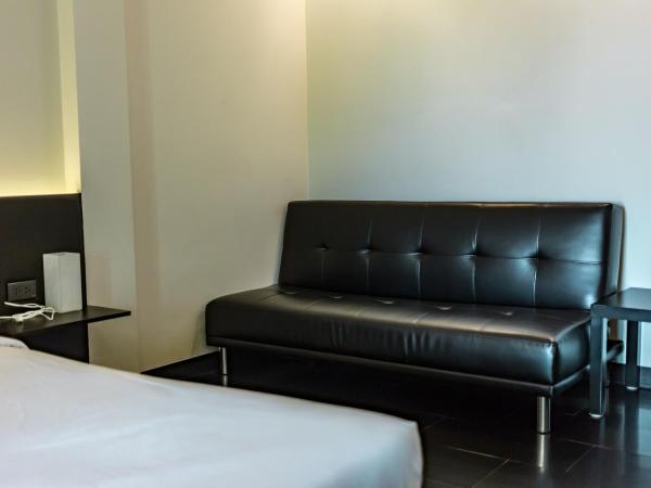 iSilver Hotel : photo 3 de la chambre chambre king standard avec canapé-lit