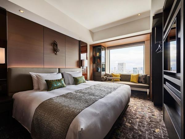 The Royal Park Hotel Iconic Osaka Midosuji : photo 7 de la chambre chambre lit king-size exécutive standard avec accès au salon - non-fumeurs