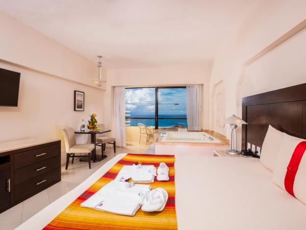 Crown Paradise Club Cancun - All Inclusive : photo 9 de la chambre hébergement club crown (2 adultes)