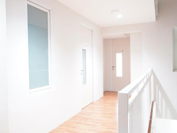 UROOMS Senayan : photo 10 de la chambre chambre double standard