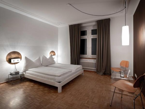 Gasthaus zum Guten Glück : photo 2 de la chambre chambre double standard avec salle de bains commune