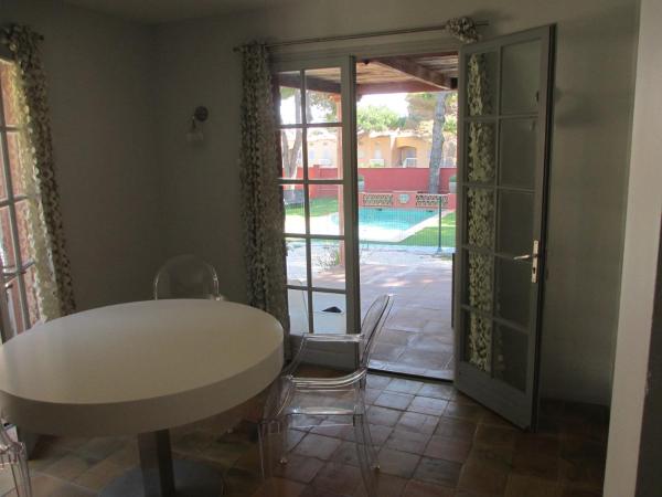 Villa Cote d'Asoet : photo 8 de la chambre appartement de luxe (5 adultes)