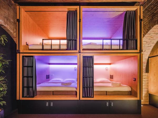 Bunk Hotel Amsterdam : photo 3 de la chambre capsule superposée pour 2 personnes