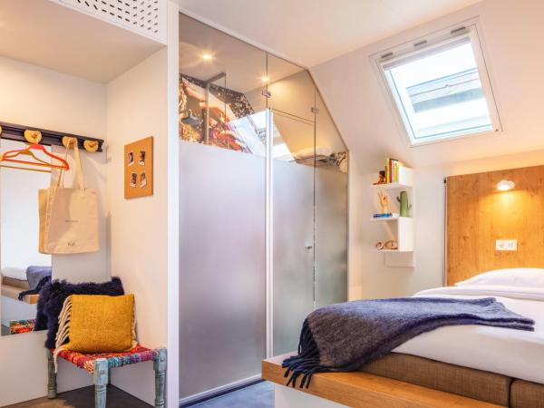 Bunk Hotel Amsterdam : photo 3 de la chambre chambre superposée super Épique