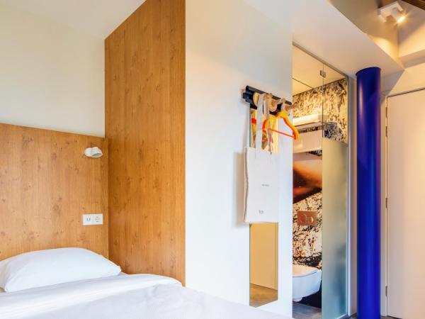 Bunk Hotel Amsterdam : photo 5 de la chambre chambre superposée Épique