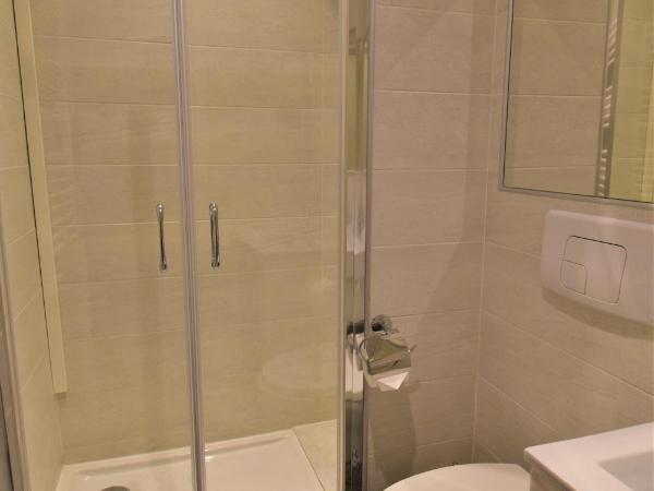 Hôtel Bonne Nouvelle : photo 5 de la chambre chambre double supérieure