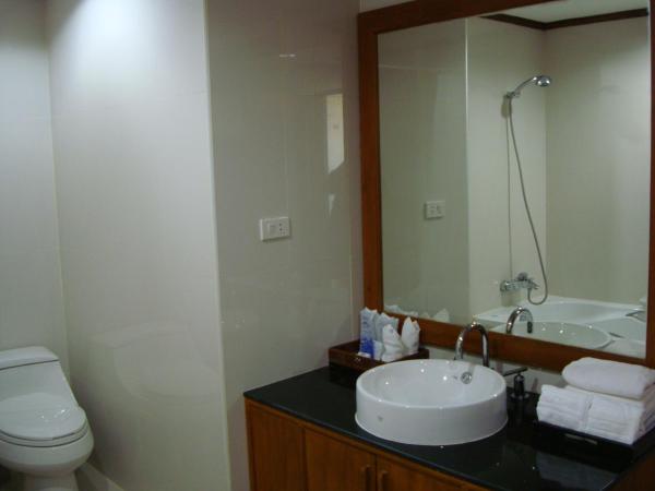 Chiang Mai Phucome Hotel : photo 10 de la chambre suite 1 chambre - bâtiment 2