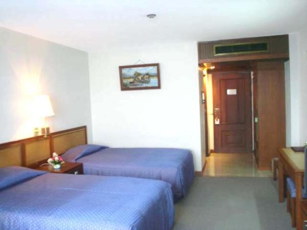 Chiang Mai Phucome Hotel : photo 4 de la chambre chambre deluxe double ou lits jumeaux