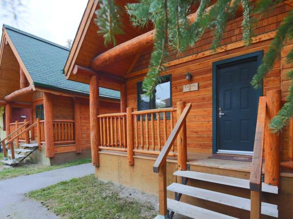 HI Banff Alpine Centre - Hostel : photo 1 de la chambre chalet