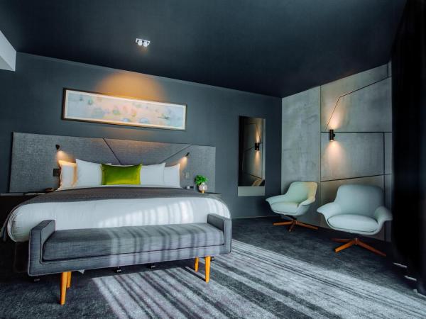 Eatons Hill Hotel : photo 4 de la chambre chambre lit king-size deluxe