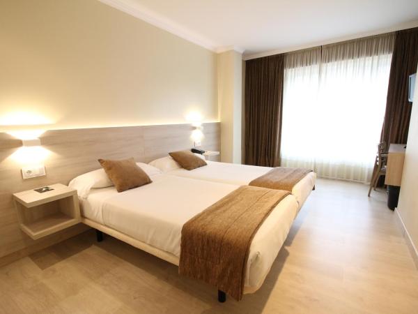 Hotel Alda San Carlos : photo 6 de la chambre chambre double ou lits jumeaux