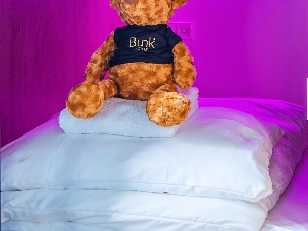 Bunk Hotel Utrecht : photo 7 de la chambre capsule bunk pour 1 personne dans dortoir commun