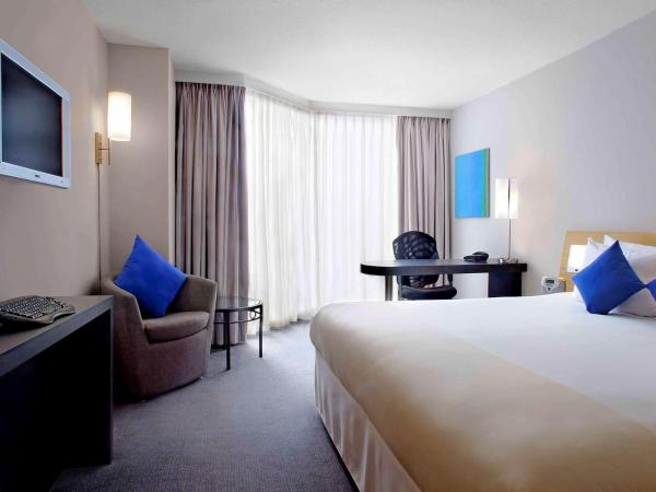 Novotel Toronto North York : photo 9 de la chambre chambre lit king-size supérieure