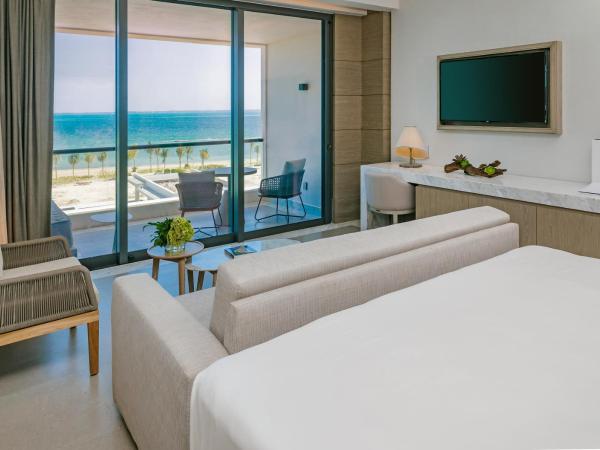 SLS PLAYA MUJERES : photo 2 de la chambre euphoria corner king suite with ocean view