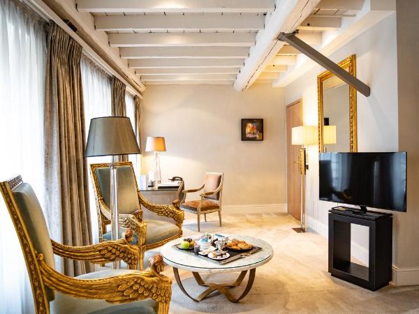 Hotel Le Place d'Armes - Relais & Châteaux : photo 2 de la chambre suite prestige 
