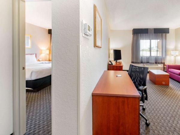 La Quinta Inn by Wyndham Ft. Lauderdale Tamarac East : photo 3 de la chambre suite 1 chambre lit king-size - non-fumeurs