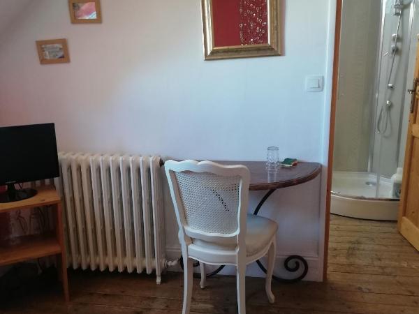 La Chambre d'hôte de Chris : photo 7 de la chambre chambre double Économique