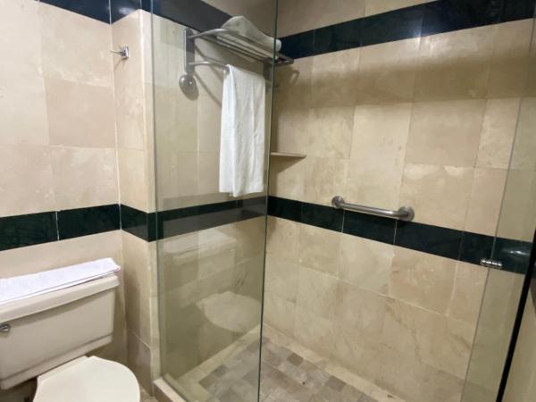 Suites Del Ángel : photo 3 de la chambre suite familiale