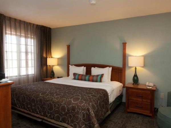 Staybridge Suites Colorado Springs North, an IHG Hotel : photo 5 de la chambre suite 1 chambre lit king-size