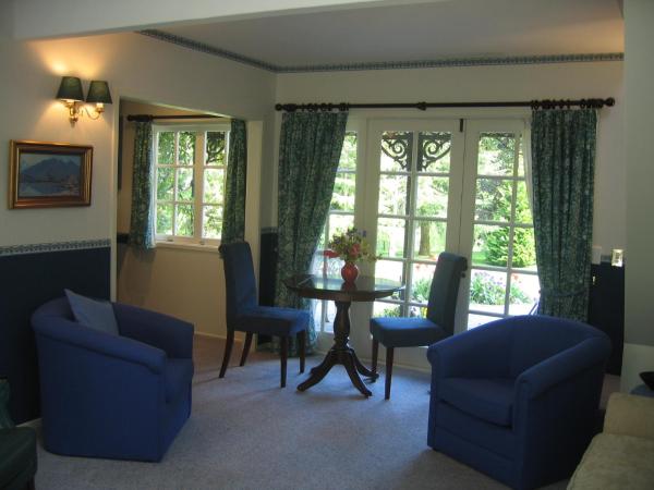 Trelawn Riverside Cottages : photo 5 de la chambre appartement