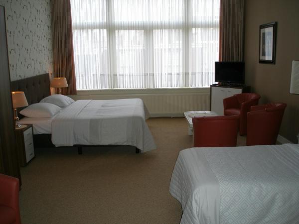 Hotel Excelsior : photo 7 de la chambre chambre triple standard