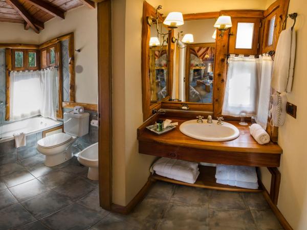 Nido del Cóndor Hotel & Spa : photo 1 de la chambre appartement - vue sur lac