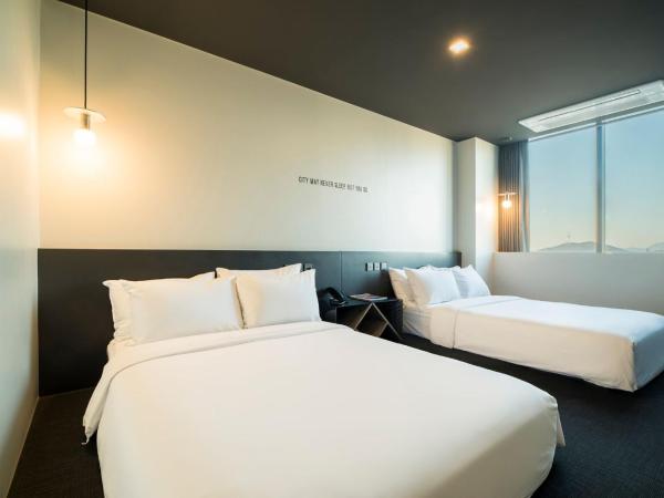 Hotel Cappuccino : photo 2 de la chambre offre staycation - chambre lits jumeaux supérieure - séjour de 24 heures - enregistrement obligatoire entre 8h00 et 20h00