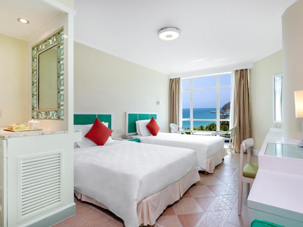 Sunshine Resort Intime Sanya : photo 2 de la chambre chambre double ou lits jumeaux - vue sur mer