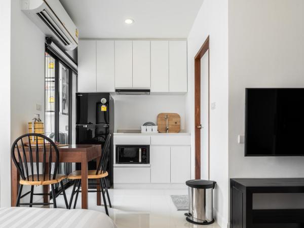 Siamplaengna Residence สยามแปลงนา เรสซิเดนท์ : photo 6 de la chambre studio lit queen-size de luxe