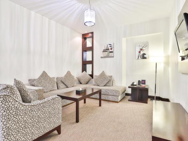 Landmark Summit Hotel : photo 5 de la chambre suite exécutive