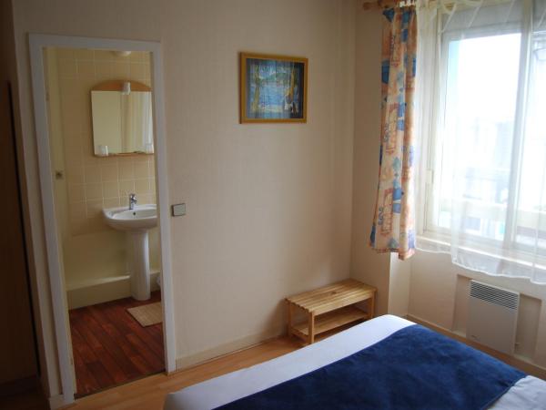Le Bretagne - Hôtel Spa & Sauna : photo 4 de la chambre  chambre double standard 1 - côté rue 