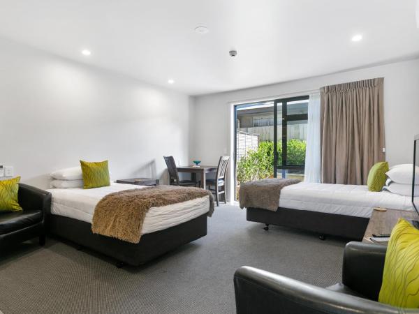 Acacia Lake View Motel : photo 3 de la chambre studio avec lits jumeaux - accessible aux personnes à mobilité réduite (aile lac)