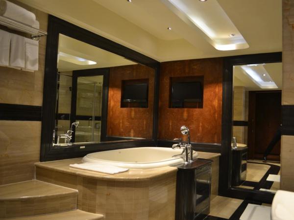 Vivanta Hyderabad, Begumpet : photo 9 de la chambre presidential suite - king bed