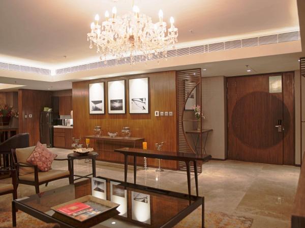 Novotel Kolkata Hotel and Residences : photo 5 de la chambre suite présidentielle