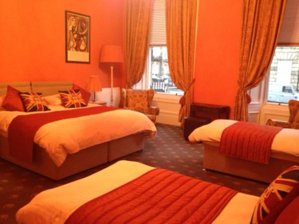 22 Chester Street : photo 8 de la chambre chambre familiale avec salle de bains privative