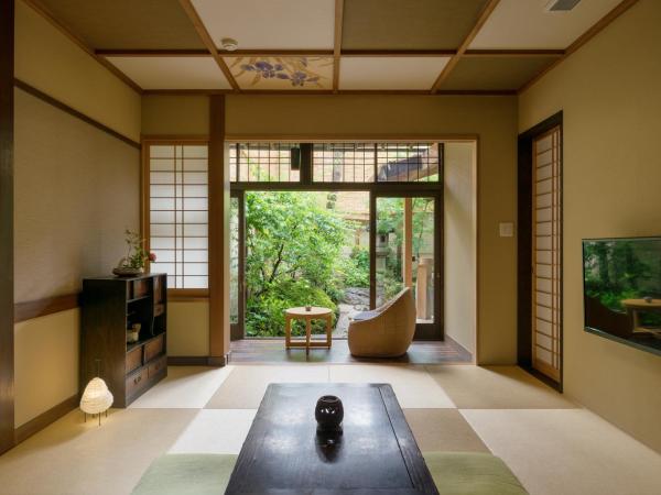 Nazuna Kyoto Nijo-jo : photo 4 de la chambre suite avec baignoire en plein air - réservée aux adultes - vue sur jardin (60 m²)