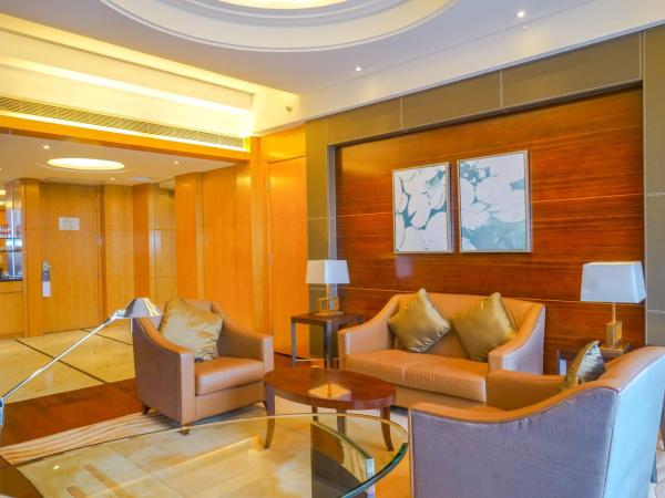 Hyatt Regency Dongguan : photo 8 de la chambre suite lit king-size