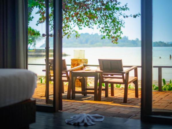 Siam Bay Resort : photo 8 de la chambre bungalow - front de mer