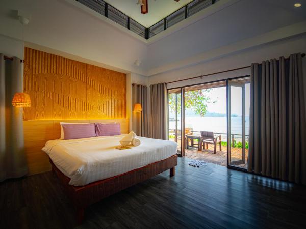 Siam Bay Resort : photo 3 de la chambre bungalow - front de mer