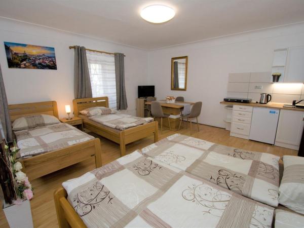 Pension Rosa : photo 6 de la chambre chambre quadruple confort