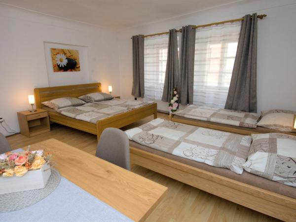 Pension Rosa : photo 7 de la chambre chambre quadruple confort